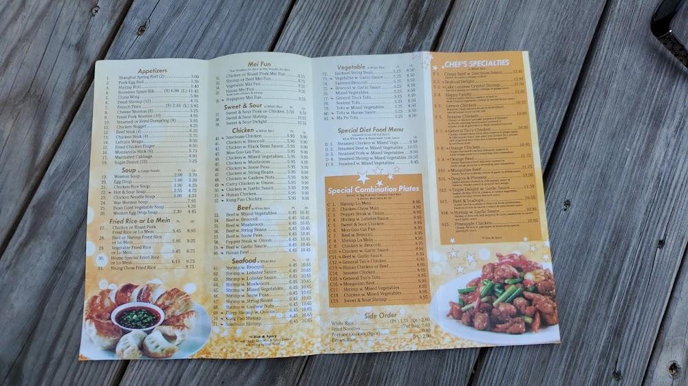 Beau's Bargins & Moon Star Pork Egg Roll